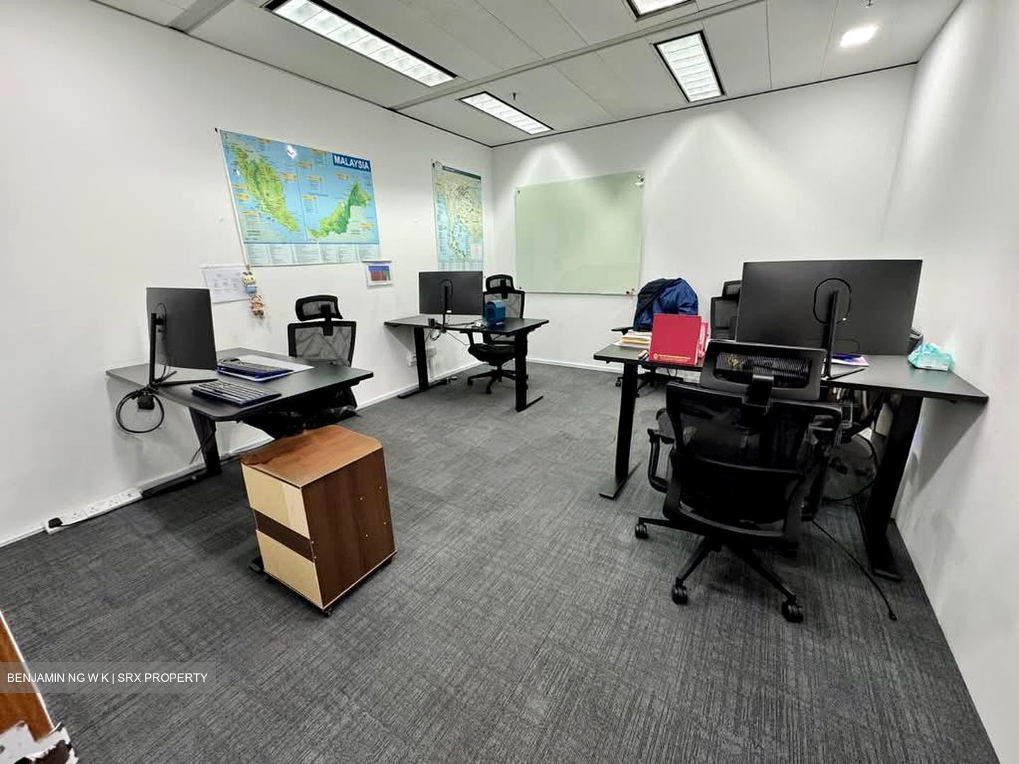 Gateway East (D7), Office #552505401